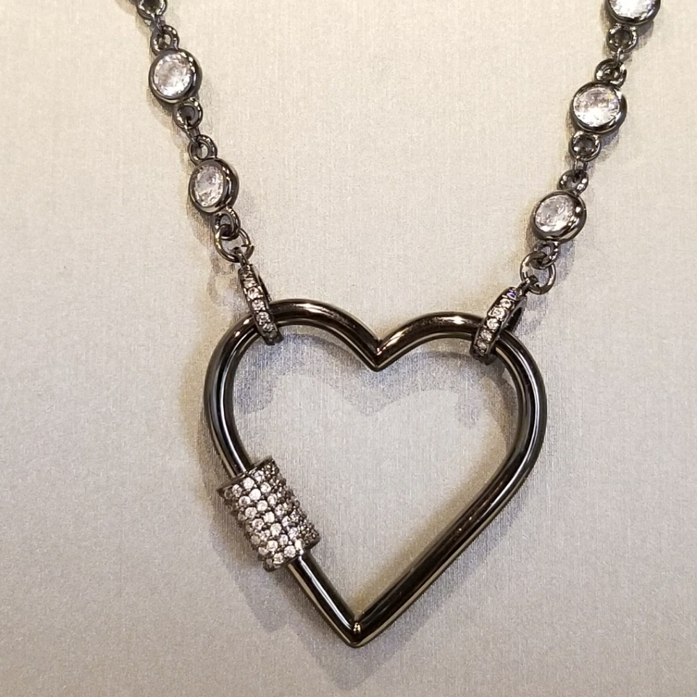 CZ Heart Carabiner Lock Pendant Charm Necklace NEW - Picture 5 of 7